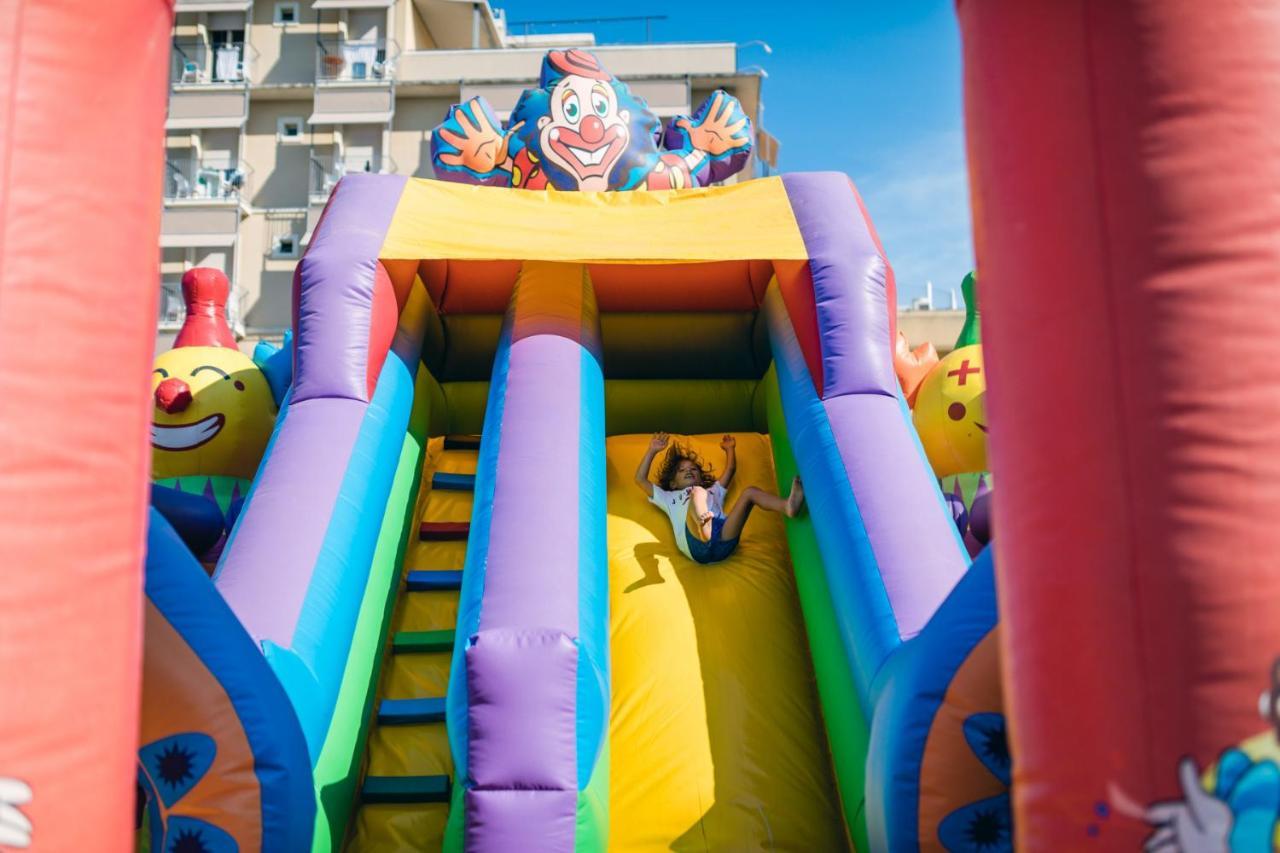 Trevi Family Resort Cattolica Luaran gambar