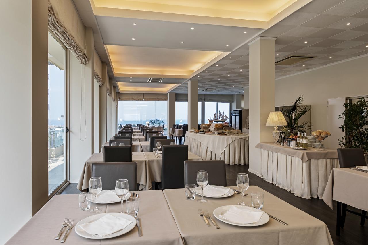 Trevi Family Resort Cattolica Luaran gambar